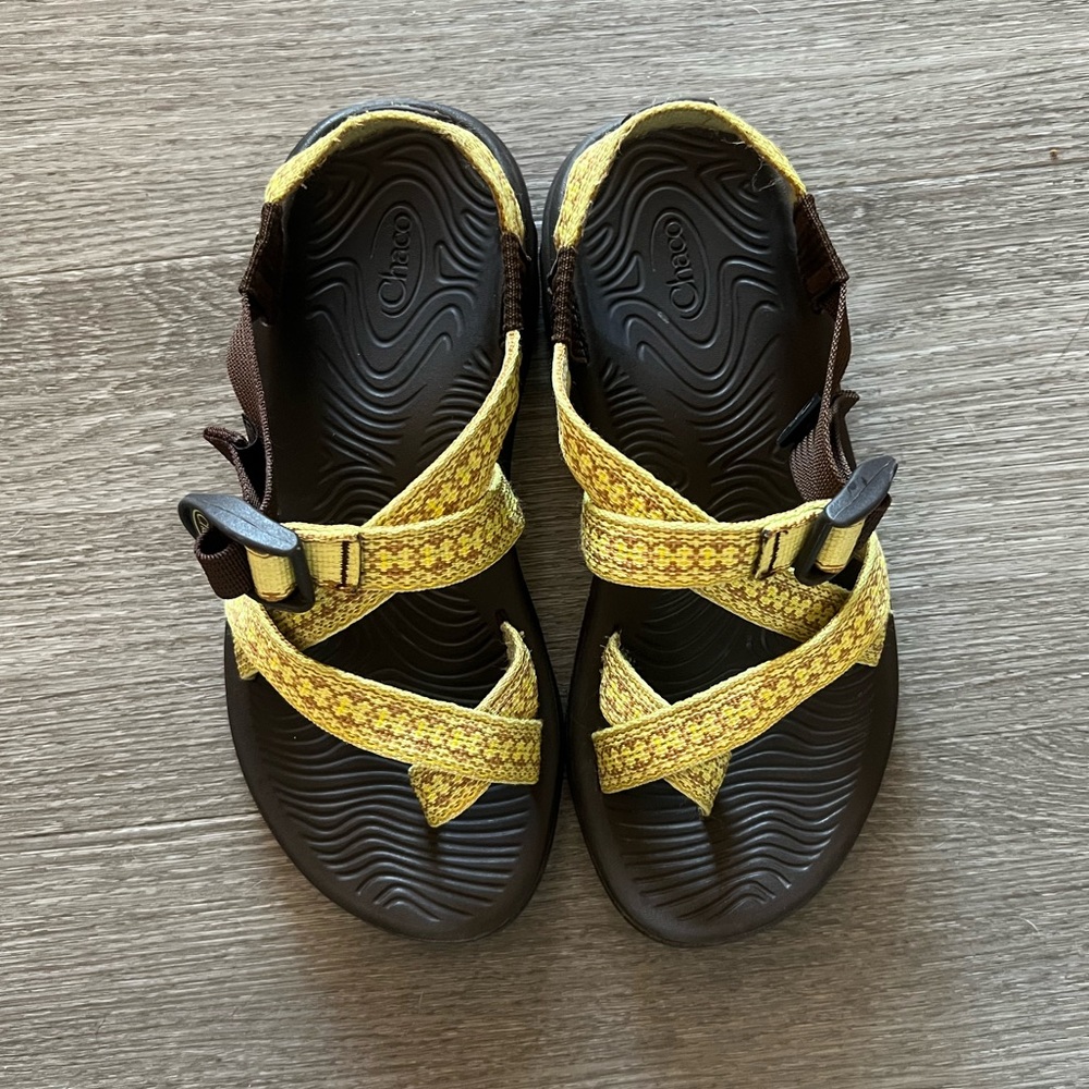 Chaco Z / Volv 2 Limerick Citrus Yellow Sandals Sz 7